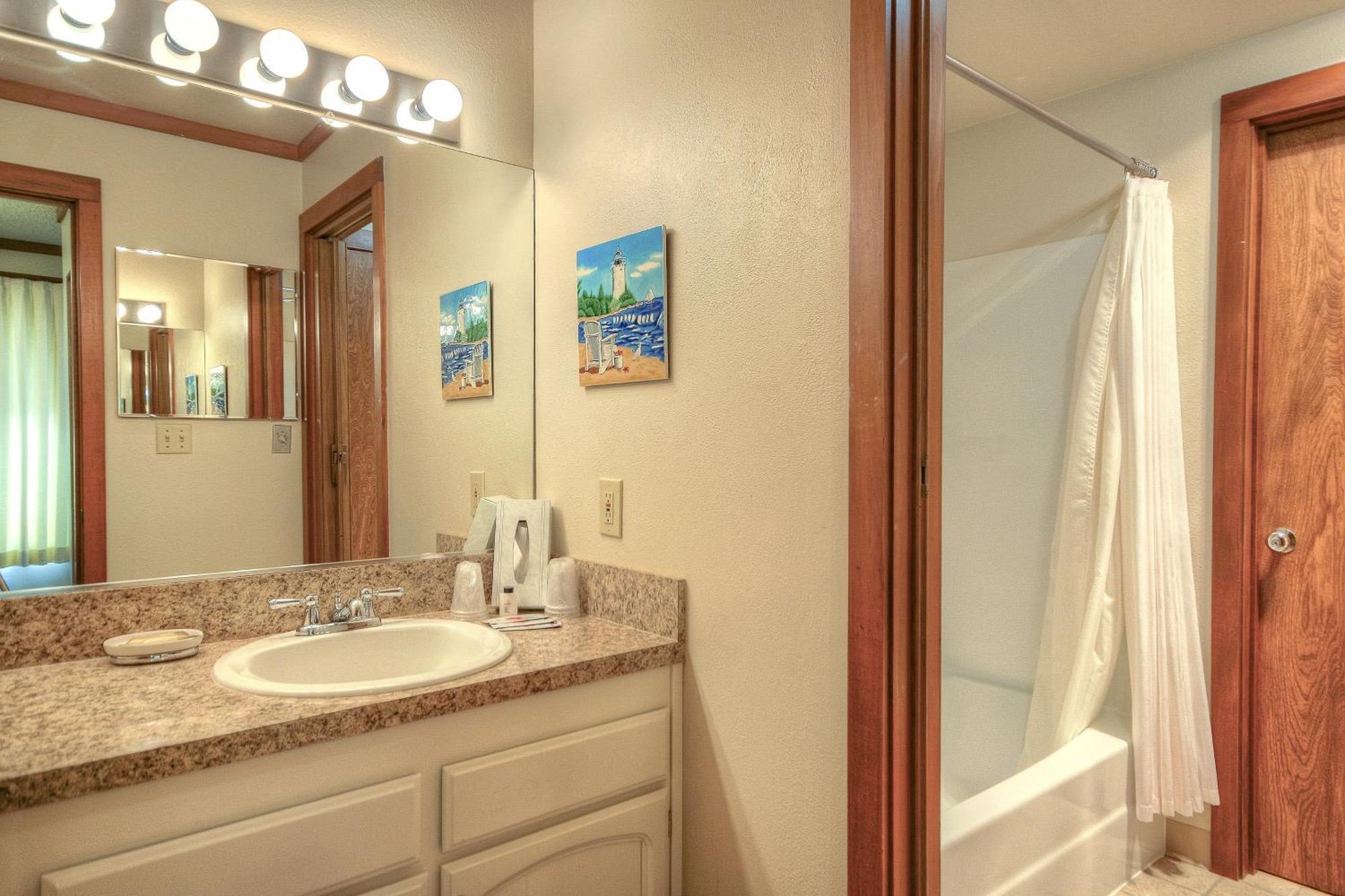 Little Creek Cove Beach Resort 뉴포트 외부 사진